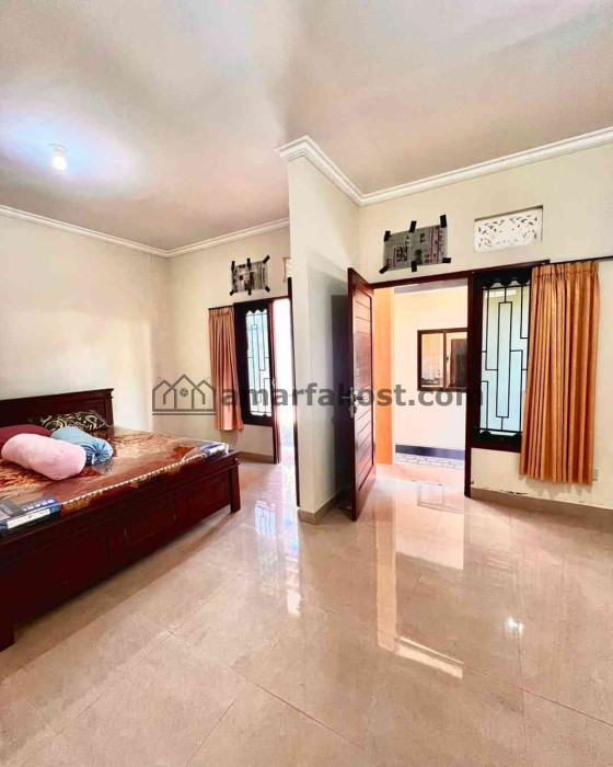 DISEWAKAN Rumah dengan 2 Bangunan - foto 3
