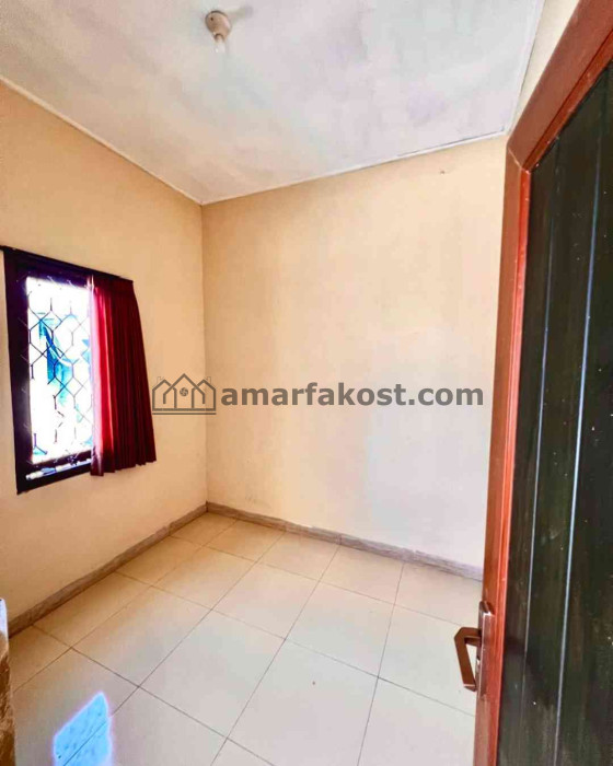 DISEWAKAN Rumah dengan 2 Bangunan - foto 5