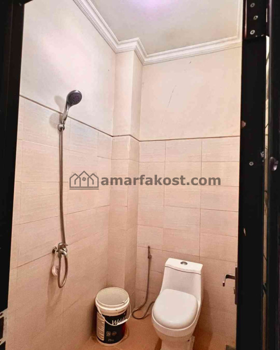DISEWAKAN Rumah dengan 2 Bangunan - foto 7