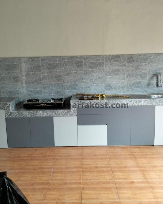 Di Sewakan Rumah semi furnish di komplek Citra Grand Senyiur - foto 16